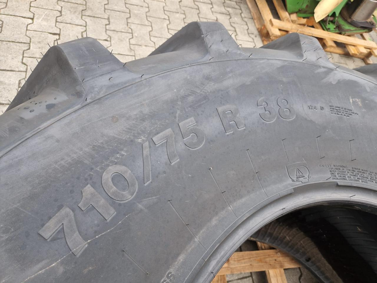Vredestein 710/75R38 - Band voor Landbouwmachine: afbeelding 4 Vredestein 710/75R38 - Band voor Landbouwmachine: afbeelding 4