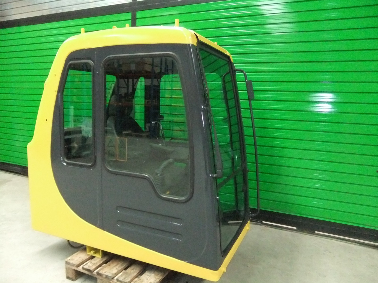Cab EROPS KOMATSU PC340-6 - Cabine voor Bouwmachine: afbeelding 2 Cab EROPS KOMATSU PC340-6 - Cabine voor Bouwmachine: afbeelding 2