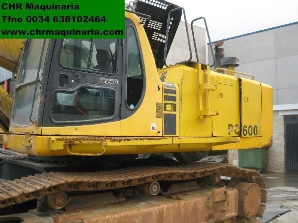 Komatsu PC600-6 - Rupsgraafmachine: afbeelding 1 Komatsu PC600-6 - Rupsgraafmachine: afbeelding 1