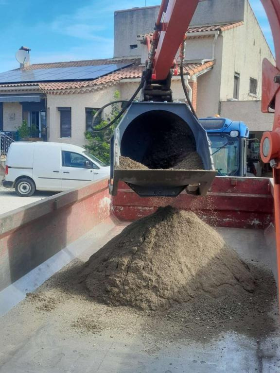 CM Crusher CBR 06 Screening Bucket - Bak voor Schranklader: afbeelding 1 CM Crusher CBR 06 Screening Bucket - Bak voor Schranklader: afbeelding 1