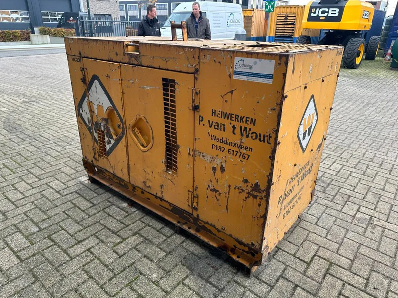 Industrie generator Atlas-Copco Komatsu 40 kVA Silent generatorset: afbeelding 10