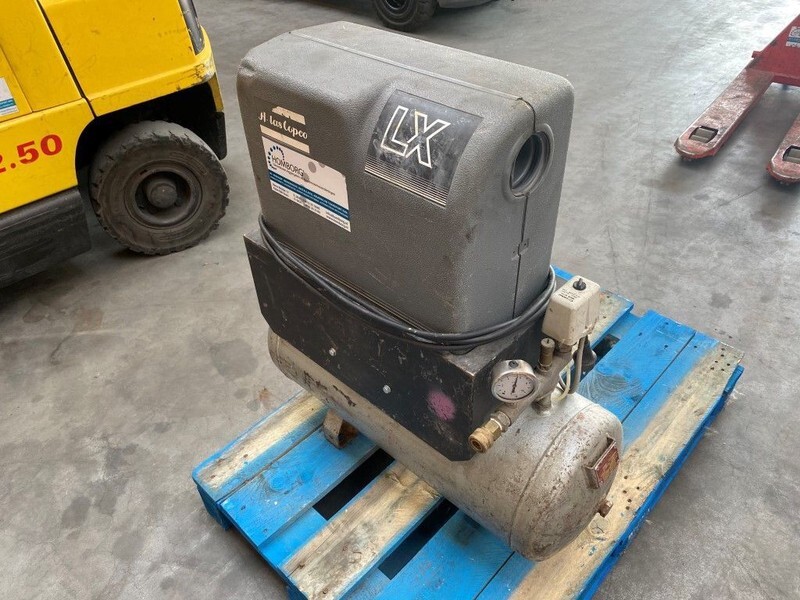 Luchtcompressor Atlas-Copco LXS 111 1.1 kW 10 bar 125 L / min zuigercompressor met 50 liter ketel: afbeelding 6