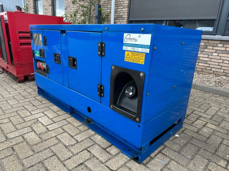 Atlas-Copco QAS 14 Yanmar Stamford 15 kVA Silent generatorset - Industrie generator: afbeelding 4 Atlas-Copco QAS 14 Yanmar Stamford 15 kVA Silent generatorset - Industrie generator: afbeelding 4