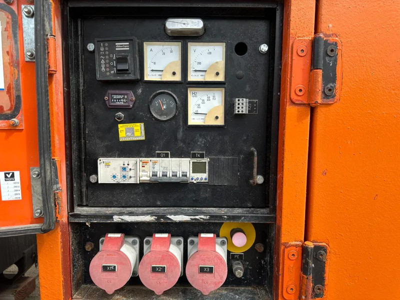 Atlas-Copco QAS 18 Yanmar Mecc Alte Spa 18 kVA Silent generatorset - Industrie generator: afbeelding 2 Atlas-Copco QAS 18 Yanmar Mecc Alte Spa 18 kVA Silent generatorset - Industrie generator: afbeelding 2