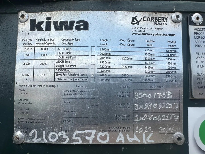 Carbery Kiwa dubbelwandig met mangat Dieseltank 5700 liter met 230 V pompset New ! Overstock - Zeecontainer: afbeelding 4 Carbery Kiwa dubbelwandig met mangat Dieseltank 5700 liter met 230 V pompset New ! Overstock - Zeecontainer: afbeelding 4