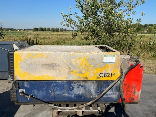Compair C62HS Deutz 6.2 m3 / min Silent Diesel Schroefcompressor - Luchtcompressor: afbeelding 1 Compair C62HS Deutz 6.2 m3 / min Silent Diesel Schroefcompressor - Luchtcompressor: afbeelding 1