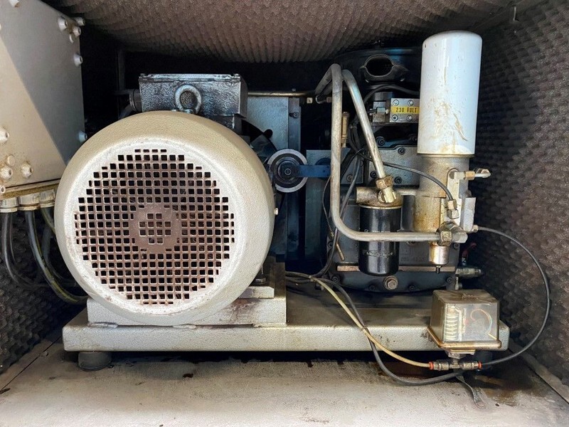 Creemers RCN 15-60 15 kW 1500 L / min 13 Bar Elektrische Schroefcompressor - Luchtcompressor: afbeelding 5 Creemers RCN 15-60 15 kW 1500 L / min 13 Bar Elektrische Schroefcompressor - Luchtcompressor: afbeelding 5