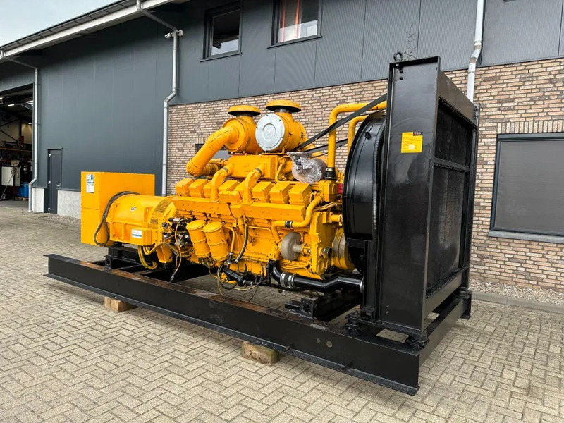 Cummins KTA 50 G1 SDMO Leroy Somer 1125 kVA generatorset ex emergency 580 hours - Industrie generator: afbeelding 5 Cummins KTA 50 G1 SDMO Leroy Somer 1125 kVA generatorset ex emergency 580 hours - Industrie generator: afbeelding 5