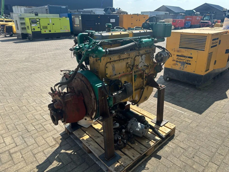 DAF 1160 Marine Diesel Motor met keerkoppeling 170 PK Engine - Motor: afbeelding 4 DAF 1160 Marine Diesel Motor met keerkoppeling 170 PK Engine - Motor: afbeelding 4