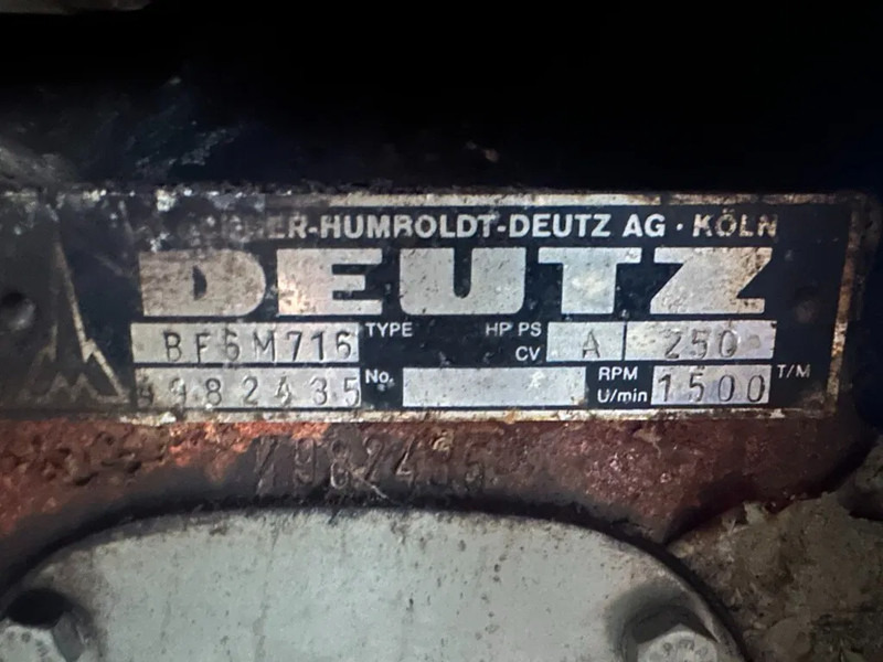 Deutz BF6M 716 AvK 200 kVA generatorset in container afzetbak haakarm - Industrie generator: afbeelding 4 Deutz BF6M 716 AvK 200 kVA generatorset in container afzetbak haakarm - Industrie generator: afbeelding 4