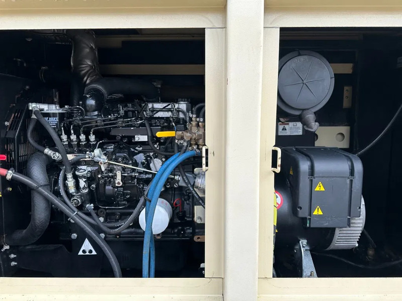 Doosan G40 Mitsubishi Leroy Somer 40 kVA Silent Rental generatorset - Industrie generator: afbeelding 5 Doosan G40 Mitsubishi Leroy Somer 40 kVA Silent Rental generatorset - Industrie generator: afbeelding 5