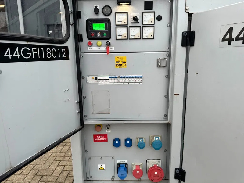 Europower EPUS44TDE Kubota Leroy Somer 44 kVA Supersilent Rental generatorset - Industrie generator: afbeelding 4 Europower EPUS44TDE Kubota Leroy Somer 44 kVA Supersilent Rental generatorset - Industrie generator: afbeelding 4