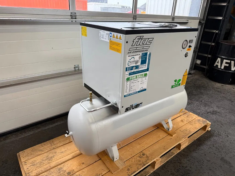 Fiac LS 8 - 200 Elektrische Schroefcompressor 6 kW 736 L / min 10 Bar New ! Overstock ! - Luchtcompressor: afbeelding 2 Fiac LS 8 - 200 Elektrische Schroefcompressor 6 kW 736 L / min 10 Bar New ! Overstock ! - Luchtcompressor: afbeelding 2