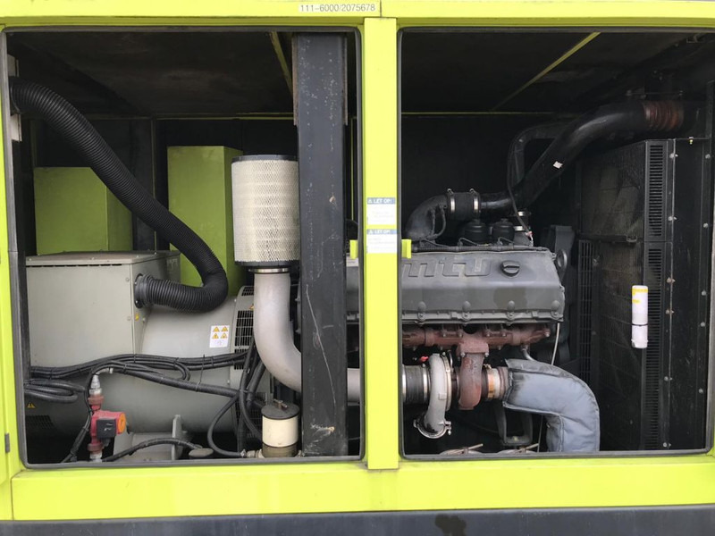 GESAN DTR 500 kVA Supersilent DTR 500 kVA MTU Leroy Somer 500 Supersilent generatorset - Industrie generator: afbeelding 4 GESAN DTR 500 kVA Supersilent DTR 500 kVA MTU Leroy Somer 500 Supersilent generatorset - Industrie generator: afbeelding 4