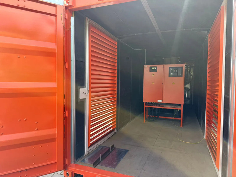 Grupel Baudouin 2200 kVA Silent generatorset in 40 ft container Overstock New ! - Industrie generator: afbeelding 4 Grupel Baudouin 2200 kVA Silent generatorset in 40 ft container Overstock New ! - Industrie generator: afbeelding 4