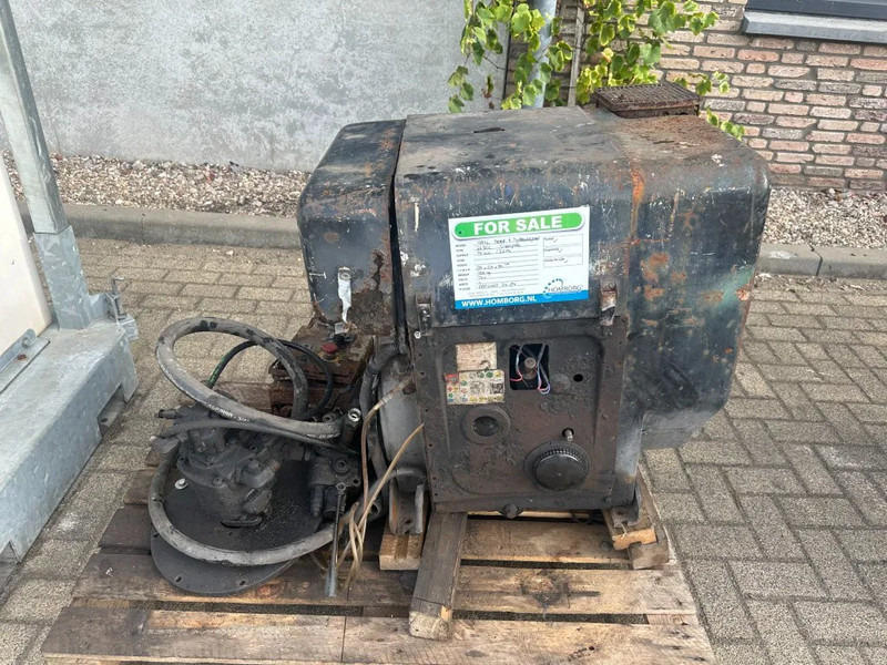Hatz 2L30C Diesel motor 26 PK met hydrauliekpomp - Motor voor Intern transport: afbeelding 1 Hatz 2L30C Diesel motor 26 PK met hydrauliekpomp - Motor voor Intern transport: afbeelding 1