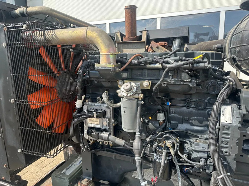 Industrie generator Himoinsa Iveco NEF 60 TE2 Stamford 200 kVA generatorset: afbeelding 9