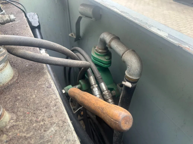 Opslagtank IBC Steenbergen Kiwa IBC 2000 liter dieseltank met handpomp Milieutank: afbeelding 8