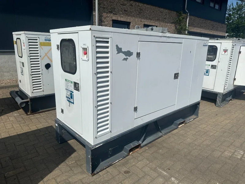 Iveco FPT NEF45 SM1A.A004 Stamford 60 KVA Silent Rental generatorset - Industrie generator: afbeelding 5 Iveco FPT NEF45 SM1A.A004 Stamford 60 KVA Silent Rental generatorset - Industrie generator: afbeelding 5