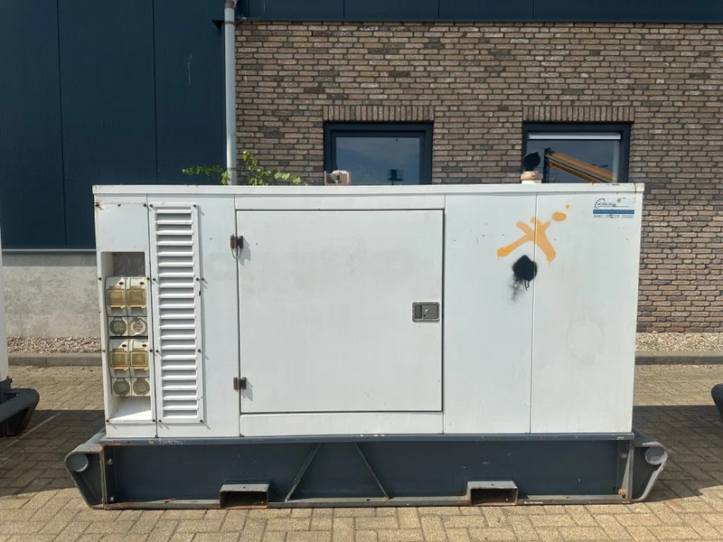 Iveco FPT NEF45 SM1A.A004 Stamford 60 kVA Silent Rental generatorset - Industrie generator: afbeelding 1 Iveco FPT NEF45 SM1A.A004 Stamford 60 kVA Silent Rental generatorset - Industrie generator: afbeelding 1