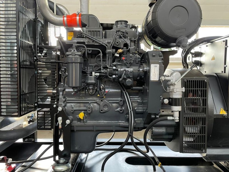 Nieuw Industrie generator Iveco NEF 45 TM3 Stamford 125 kVA generatorset New !: afbeelding 6