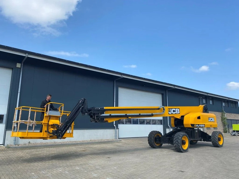 JCB AJ125D Diesel Telescoop Hoogwerker 40 Meter Werkhoogte as New ! - Telescoophoogwerker: afbeelding 2 JCB AJ125D Diesel Telescoop Hoogwerker 40 Meter Werkhoogte as New ! - Telescoophoogwerker: afbeelding 2