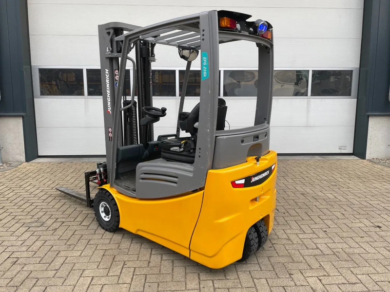 Jungheinrich EFG 216K 1.6 ton Triplex Freelift Sideshift Elektra Heftruck Accu 2020 - Heftruck: afbeelding 1 Jungheinrich EFG 216K 1.6 ton Triplex Freelift Sideshift Elektra Heftruck Accu 2020 - Heftruck: afbeelding 1