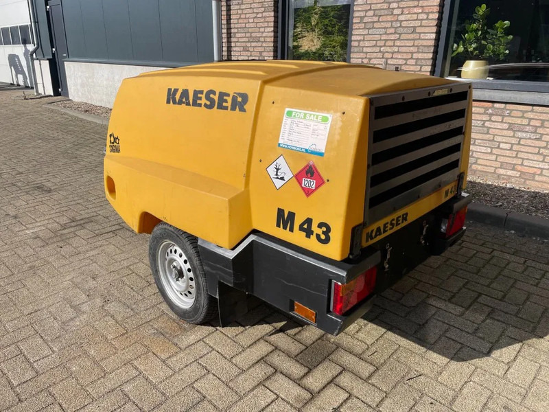 Kaeser M43 Kubota 4,2 m3 / min 7 Bar 30kW mobiele Compressor - Luchtcompressor: afbeelding 3 Kaeser M43 Kubota 4,2 m3 / min 7 Bar 30kW mobiele Compressor - Luchtcompressor: afbeelding 3
