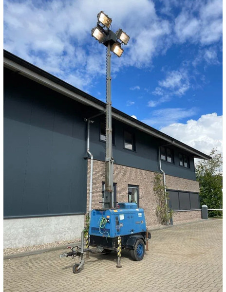 Kubota Superlight VT1 mobiele lichtmast-generator - Lichtmast: afbeelding 2 Kubota Superlight VT1 mobiele lichtmast-generator - Lichtmast: afbeelding 2