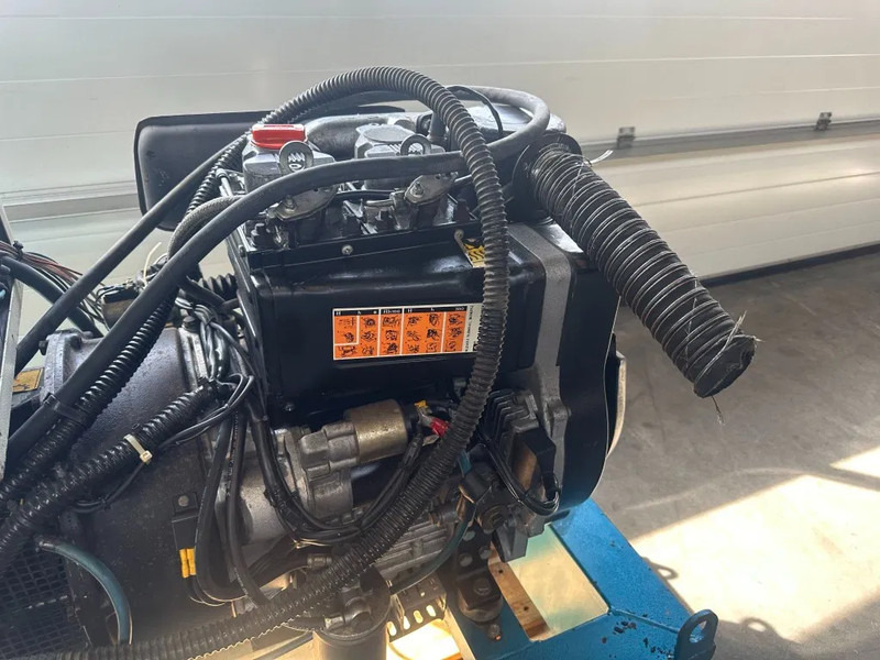 Industrie generator Lombardini 9LD 561-2 Mecc Alte Spa 16 kVA generatorset: afbeelding 9