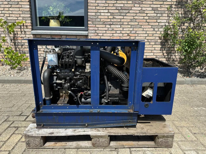 Mitsubishi S4Q2 Stamford 20 kVA marine generatorset - Industrie generator: afbeelding 3 Mitsubishi S4Q2 Stamford 20 kVA marine generatorset - Industrie generator: afbeelding 3