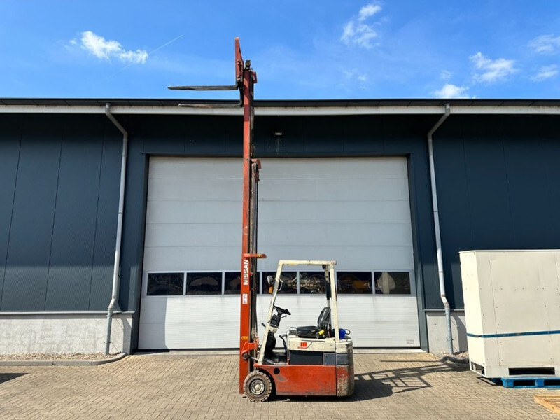 Nissan N01L18U 1.8 ton Triplex Freelift Sideshift Elektra Heftruck Accu 2016 ! - Elektrische heftruck: afbeelding 4 Nissan N01L18U 1.8 ton Triplex Freelift Sideshift Elektra Heftruck Accu 2016 ! - Elektrische heftruck: afbeelding 4