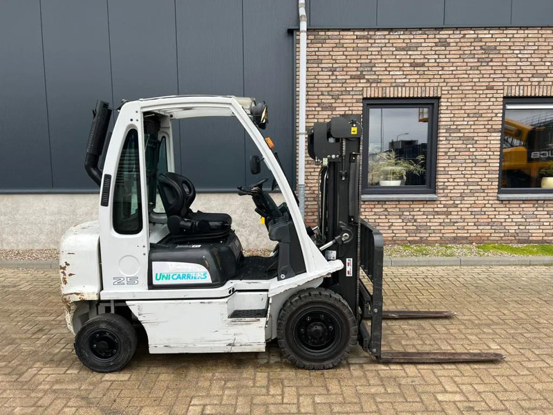 Nissan Uni Carriers 2.5 ton diesel Y1D2A25Q Nissan 2.5 ton Duplex Sideshift Diesel Heftruck - Diesel heftruck: afbeelding 5 Nissan Uni Carriers 2.5 ton diesel Y1D2A25Q Nissan 2.5 ton Duplex Sideshift Diesel Heftruck - Diesel heftruck: afbeelding 5
