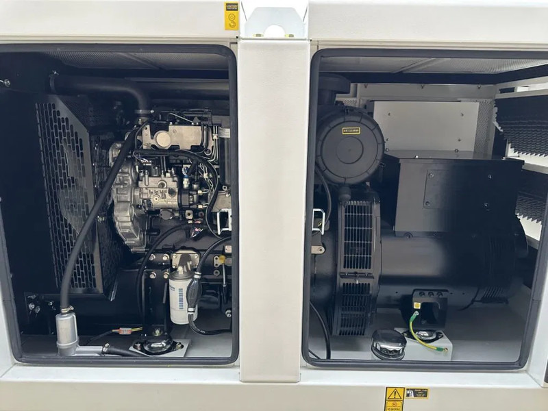 Perkins 1104C-44TAG2 Leroy Somer 110 kVA Silent generatorset LOADSHARING / SYNCHRONISING TO GRID - Industrie generator: afbeelding 3 Perkins 1104C-44TAG2 Leroy Somer 110 kVA Silent generatorset LOADSHARING / SYNCHRONISING TO GRID - Industrie generator: afbeelding 3
