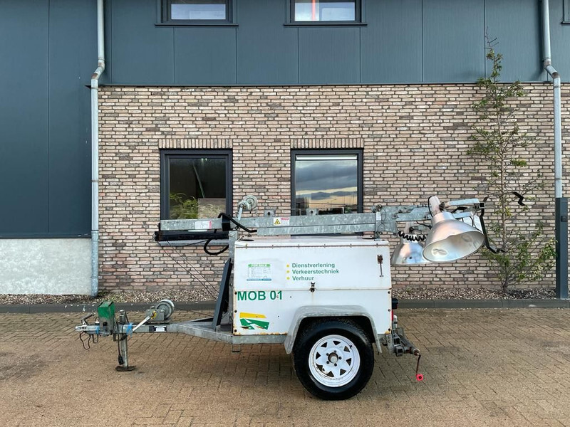 Perkins Mecc Alte Spa 5 kVA Mobiele Lichtmast Aggregaat Light Tower - Lichtmast: afbeelding 1 Perkins Mecc Alte Spa 5 kVA Mobiele Lichtmast Aggregaat Light Tower - Lichtmast: afbeelding 1