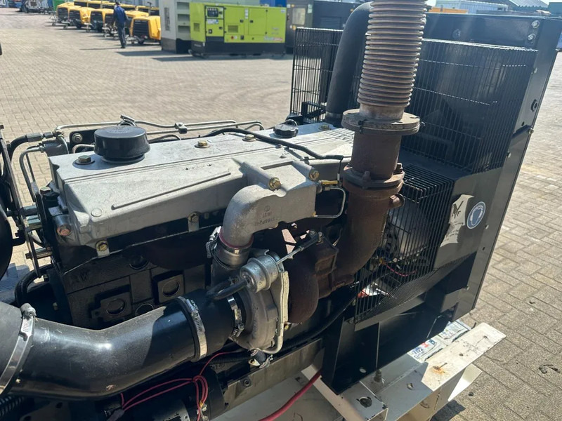 Perkins Stamford 100 kVA noodstroom generatorset - Industrie generator: afbeelding 5 Perkins Stamford 100 kVA noodstroom generatorset - Industrie generator: afbeelding 5