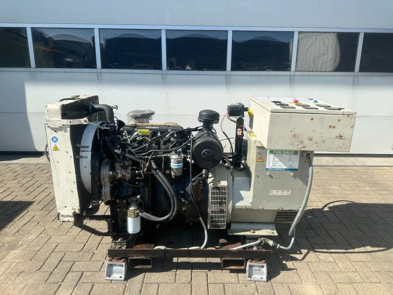 Perkins T4.236 Stamford 60 kVA generatorset 645 hours ! - Industrie generator: afbeelding 1 Perkins T4.236 Stamford 60 kVA generatorset 645 hours ! - Industrie generator: afbeelding 1