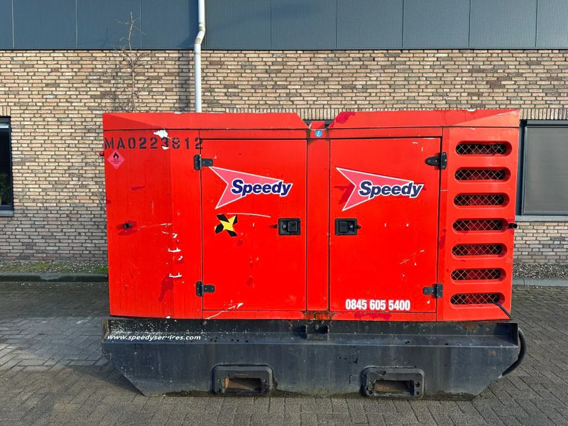 SDMO R110 C3 John Deere Leroy Somer 110 kVA Silent Rental generatorset Stage 3A - Industrie generator: afbeelding 1 SDMO R110 C3 John Deere Leroy Somer 110 kVA Silent Rental generatorset Stage 3A - Industrie generator: afbeelding 1