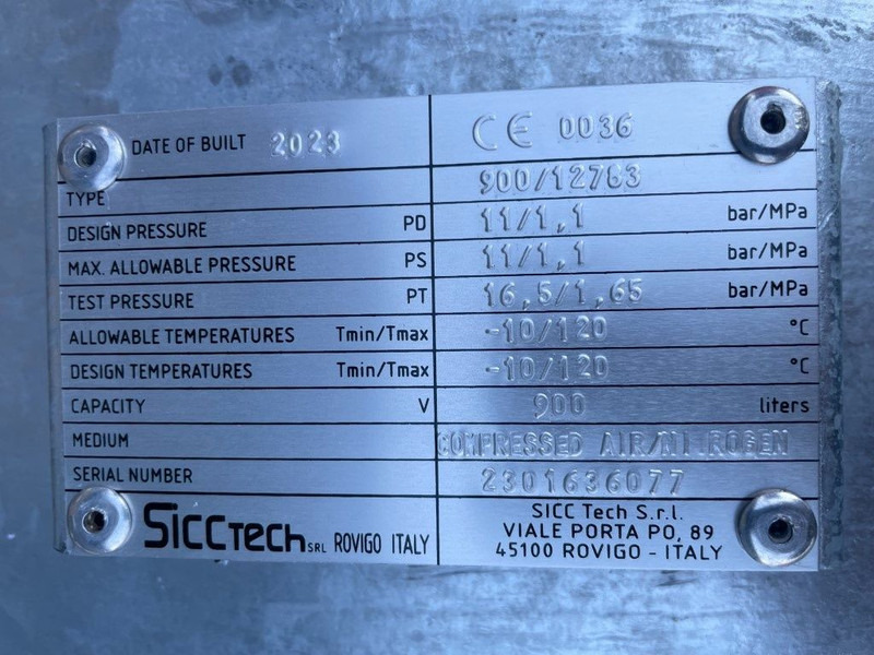 Sicctech 900 Liter Gegalvaniseerde Verticale luchtketel 11 Bar Nieuw! - Luchtcompressor: afbeelding 2 Sicctech 900 Liter Gegalvaniseerde Verticale luchtketel 11 Bar Nieuw! - Luchtcompressor: afbeelding 2