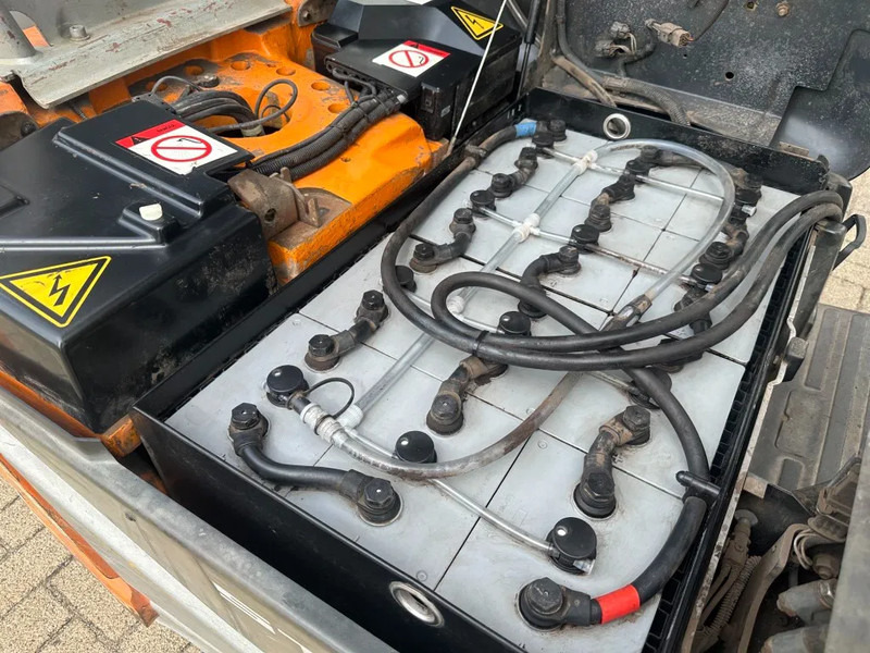 Still RX 50-15 Triplex Freelift Sideshift Elektra Heftruck 1.5 ton Accu 2021 - Elektrische heftruck: afbeelding 4 Still RX 50-15 Triplex Freelift Sideshift Elektra Heftruck 1.5 ton Accu 2021 - Elektrische heftruck: afbeelding 4