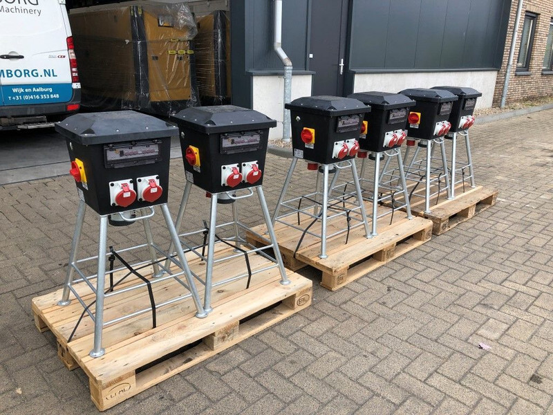 Vello Rubber-56.2 Stroomverdeelkast Zwerfkast Paddestoel 63 Ampère Nieuw ! - Industrie generator: afbeelding 1 Vello Rubber-56.2 Stroomverdeelkast Zwerfkast Paddestoel 63 Ampère Nieuw ! - Industrie generator: afbeelding 1