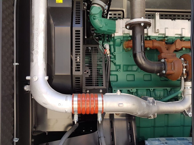Volvo 275 kVA TAD 734 GE Stamford Supersilent generatorset New ! - Industrie generator: afbeelding 4 Volvo 275 kVA TAD 734 GE Stamford Supersilent generatorset New ! - Industrie generator: afbeelding 4
