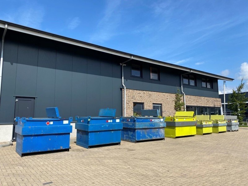 Steenbergen 2000 liter Kiwa IBC dieseltank met handpomp met keuring - Opslagtank: afbeelding 2 Steenbergen 2000 liter Kiwa IBC dieseltank met handpomp met keuring - Opslagtank: afbeelding 2