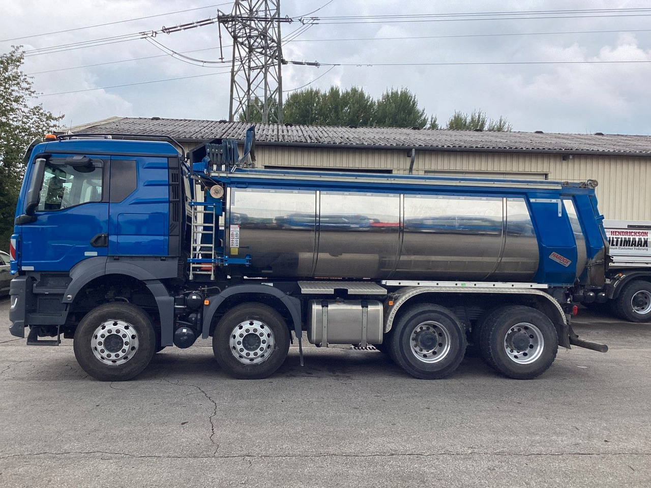MAN TGS 35.510 Carnehl Thermomulde Asphalt 16,5m³ - Kipper vrachtwagen: afbeelding 2 MAN TGS 35.510 Carnehl Thermomulde Asphalt 16,5m³ - Kipper vrachtwagen: afbeelding 2