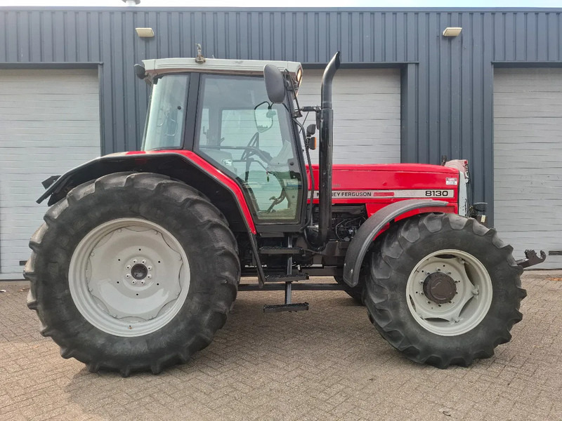 Massey Ferguson 8130 dynashift - Tractor: afbeelding 4 Massey Ferguson 8130 dynashift - Tractor: afbeelding 4