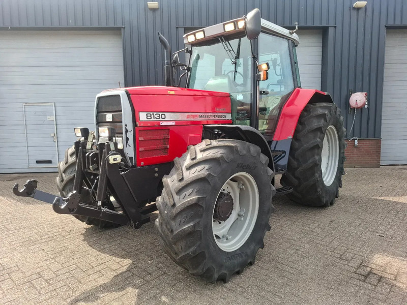 Massey Ferguson 8130 dynashift - Tractor: afbeelding 1 Massey Ferguson 8130 dynashift - Tractor: afbeelding 1