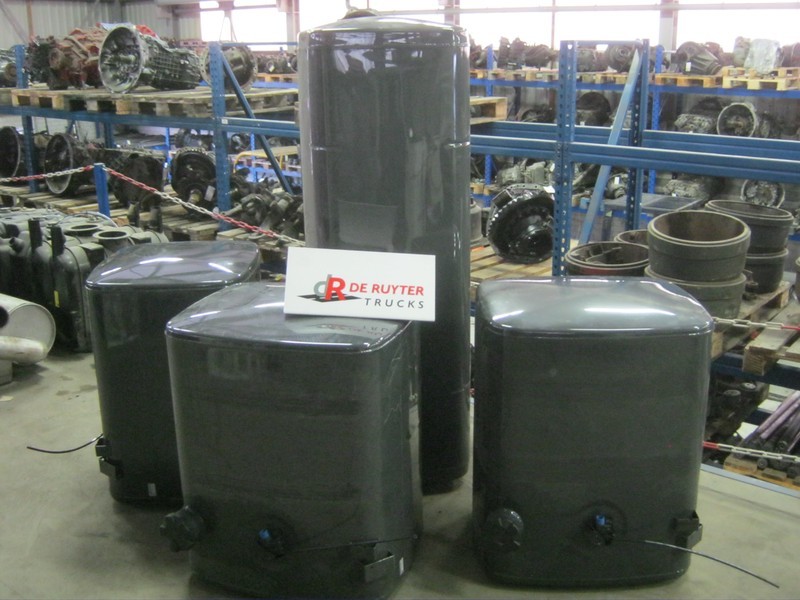 DAF Brandstoftanks voor CF en XF (staal) - Brandstoftank voor Vrachtwagen: afbeelding 2 DAF Brandstoftanks voor CF en XF (staal) - Brandstoftank voor Vrachtwagen: afbeelding 2