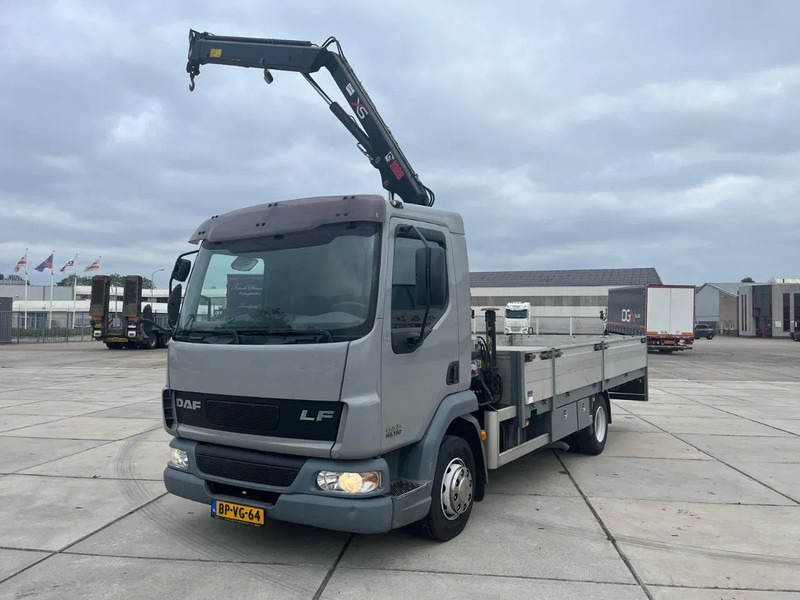 DAF LF 45 FA - Kraanwagen: afbeelding 1 DAF LF 45 FA - Kraanwagen: afbeelding 1