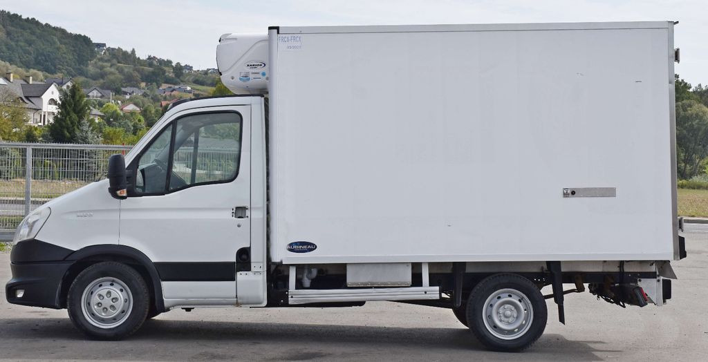 Iveco DAILY 35S13* Kühlkoffer 2,00 m * TOPZUSTAND - Koelwagen vrachtwagen, Kraanwagen: afbeelding 4 Iveco DAILY 35S13* Kühlkoffer 2,00 m * TOPZUSTAND - Koelwagen vrachtwagen, Kraanwagen: afbeelding 4