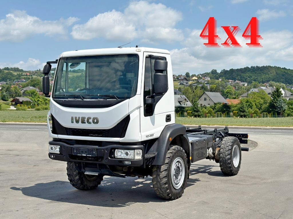 Iveco EUROCARGO 110-250* PLATFORM 4,60 m* 4x4 - Chassis vrachtwagen: afbeelding 1 Iveco EUROCARGO 110-250* PLATFORM 4,60 m* 4x4 - Chassis vrachtwagen: afbeelding 1